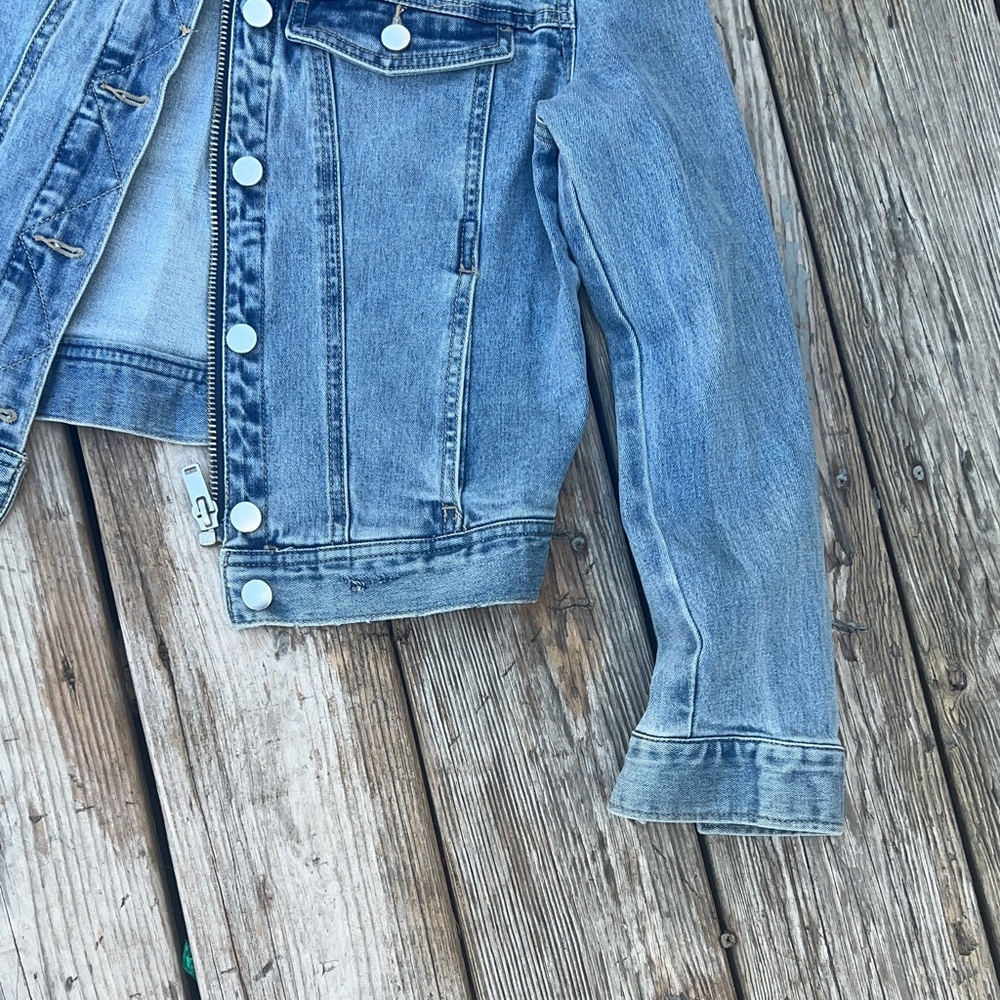 Divided Blue Jean Jacket with Flame Patches - Picture 2 of 6